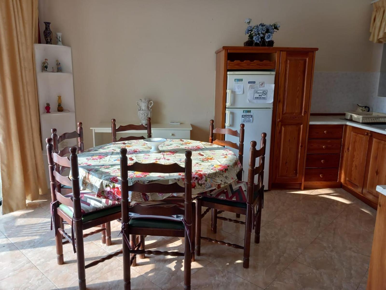 Spacious Apartment In Marsalforn, Gozo Экстерьер фото